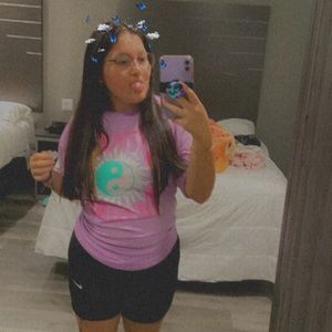 Meet your Posher, Janissa